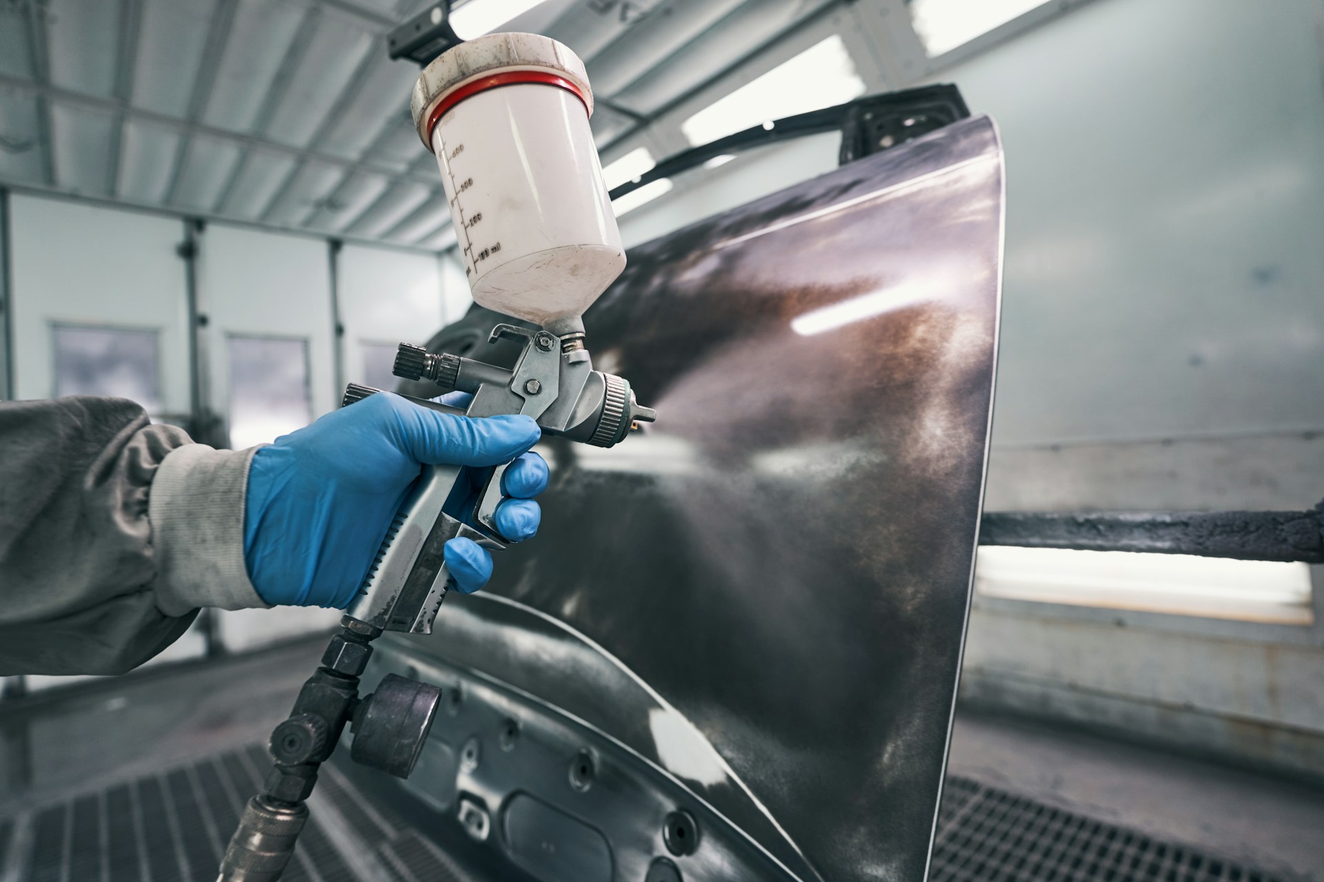 How Rust Protection Spray Reaches Hidden Car Parts